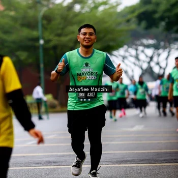 Runner Photo 8565465