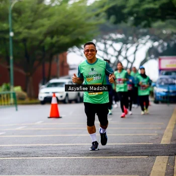 Runner Photo 8565499