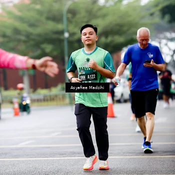 Runner Photo 8565657