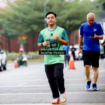 Runner Photo 8565661