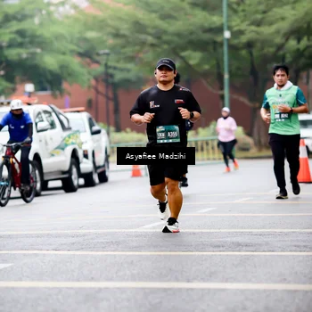 Runner Photo 8565684