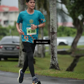 Runner Photo 8565691