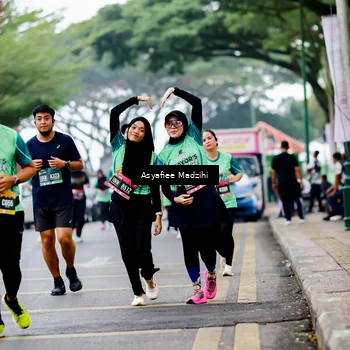 Runner Photo 8565716