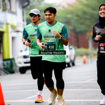 Runner Photo 8565726