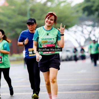 Runner Photo 8565733