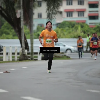 Runner Photo 8565772