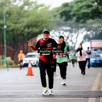 Runner Photo 8565785