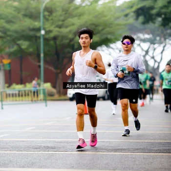 Runner Photo 8565797