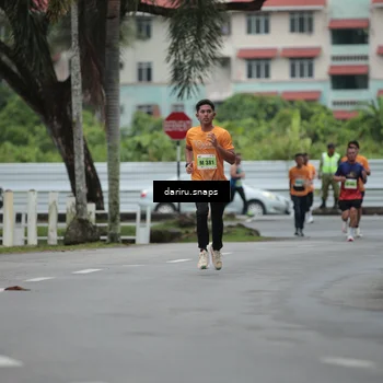 Runner Photo 8565812