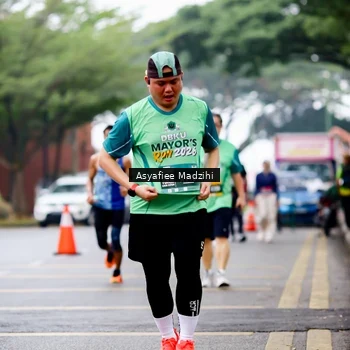 Runner Photo 8565821