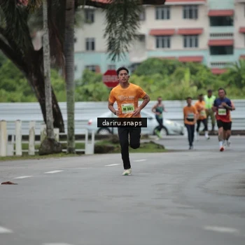 Runner Photo 8565832
