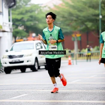 Runner Photo 8565858