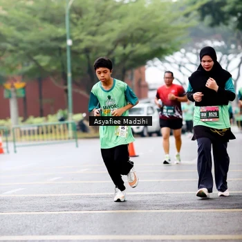 Runner Photo 8566005