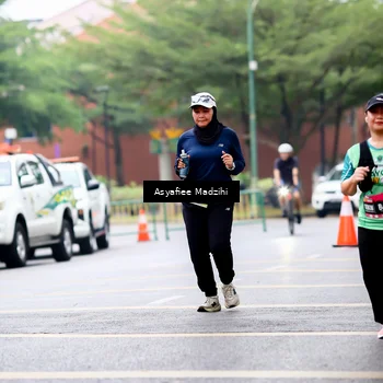 Runner Photo 8566036