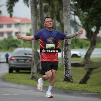 Runner Photo 8566075