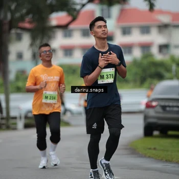 Runner Photo 8566115