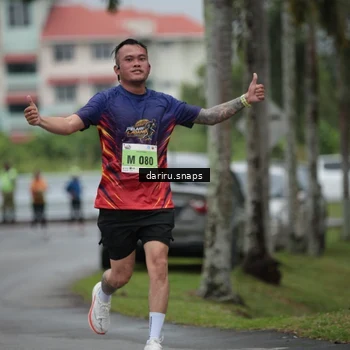 Runner Photo 8566123