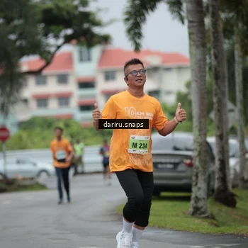 Runner Photo 8566124