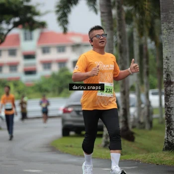 Runner Photo 8566125