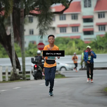Runner Photo 8566133