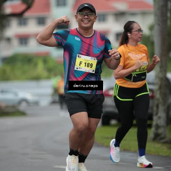 Runner Photo 8566166