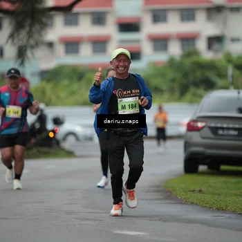 Runner Photo 8566175