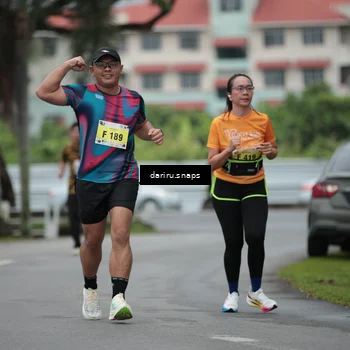 Runner Photo 8566193