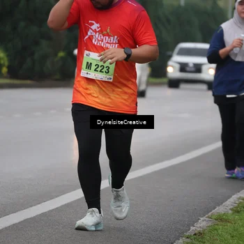 Runner Photo 8566235