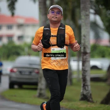 Runner Photo 8566295