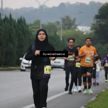 Runner Photo 8566324