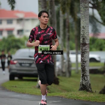 Runner Photo 8566341
