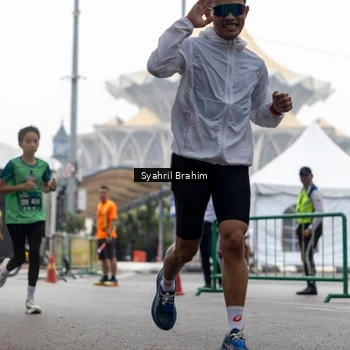 Runner Photo 8566369