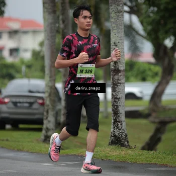Runner Photo 8566390