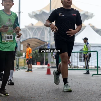 Runner Photo 8566397