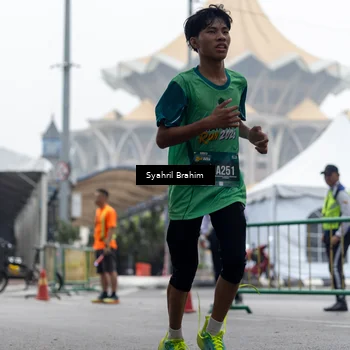 Runner Photo 8566399