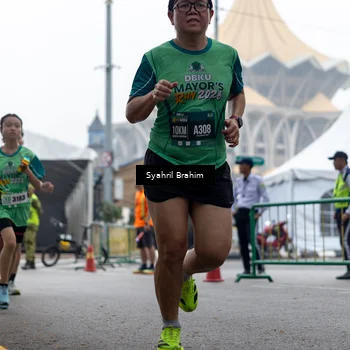 Runner Photo 8566431