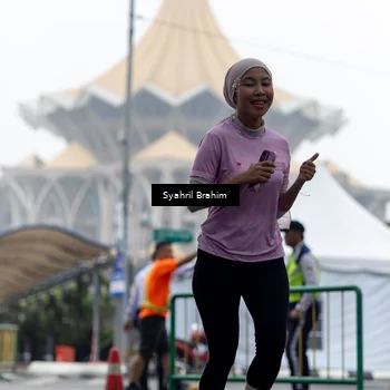 Runner Photo 8566453