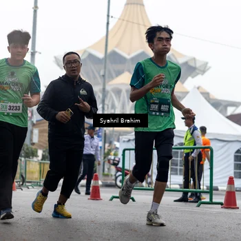 Runner Photo 8566458