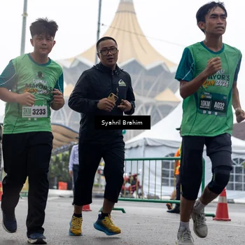 Runner Photo 8566476