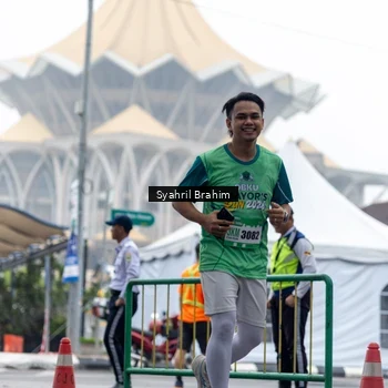 Runner Photo 8566519