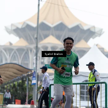 Runner Photo 8566523