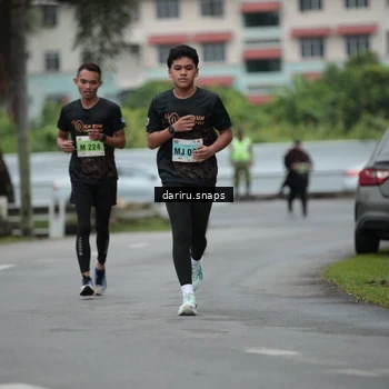 Runner Photo 8566545
