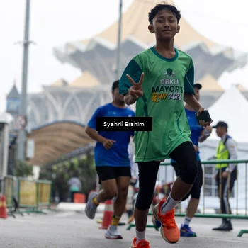 Runner Photo 8566564