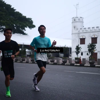 Runner Photo 8566674