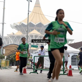 Runner Photo 8566699
