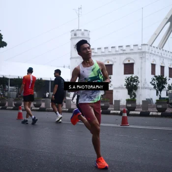 Runner Photo 8566710