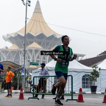 Runner Photo 8566806