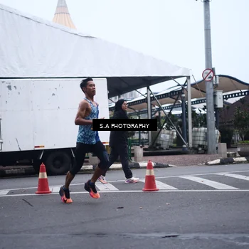 Runner Photo 8566855