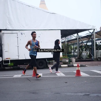 Runner Photo 8566865