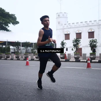 Runner Photo 8566876